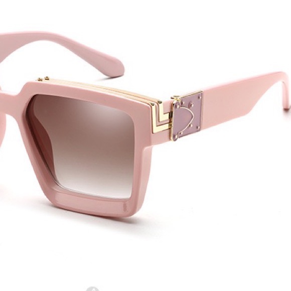 Muted Pink Fashion High Quality Sunglasses, Luxe Stylish Sunnies, UV Protection - Picture 3 of 3